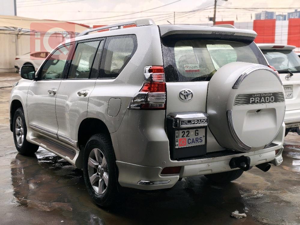 تويوتا لاندكروزر برادو